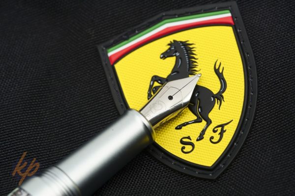 Combo Bút mực Staedtler Premium Corium Urbes Sinagapore + Túi Bao Tử Puma Ferrari Edition - Image 2
