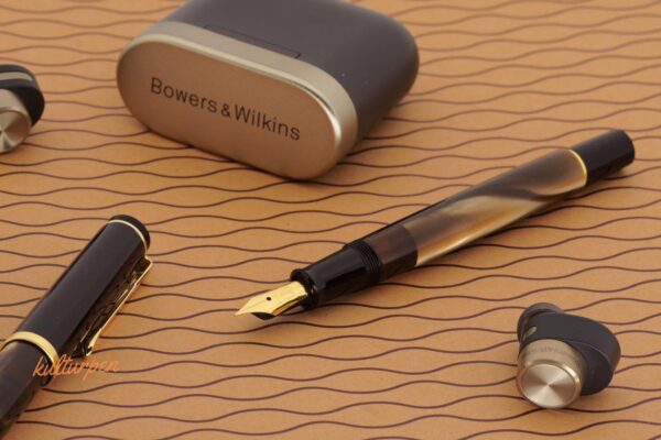 Bút Mực Pelikan M200 Fantasy Brown Marble - Image 2