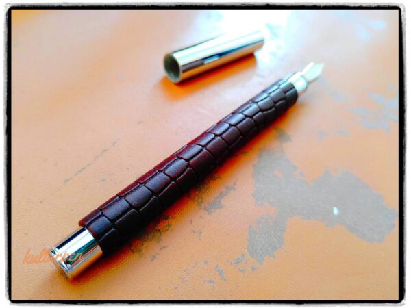 Bút Mực Faber Castell Ambition 3D Croco - Image 2
